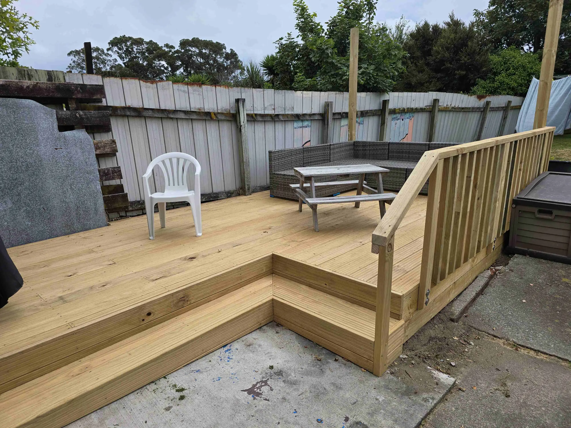 Deck with railings